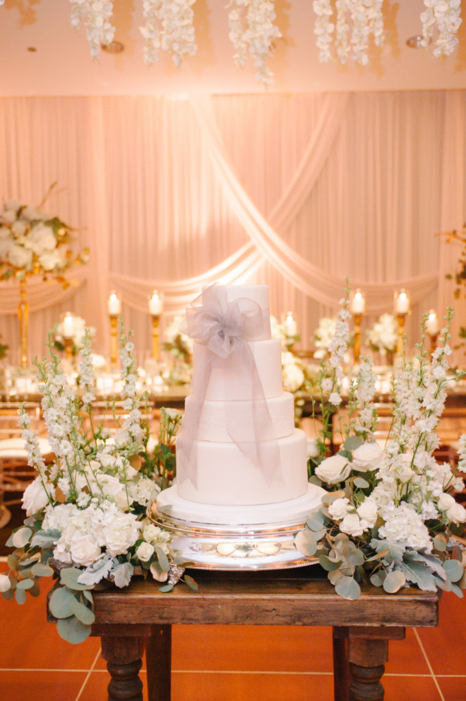 Events Floral Simply, Gwen Hotel Chicago wedding cake