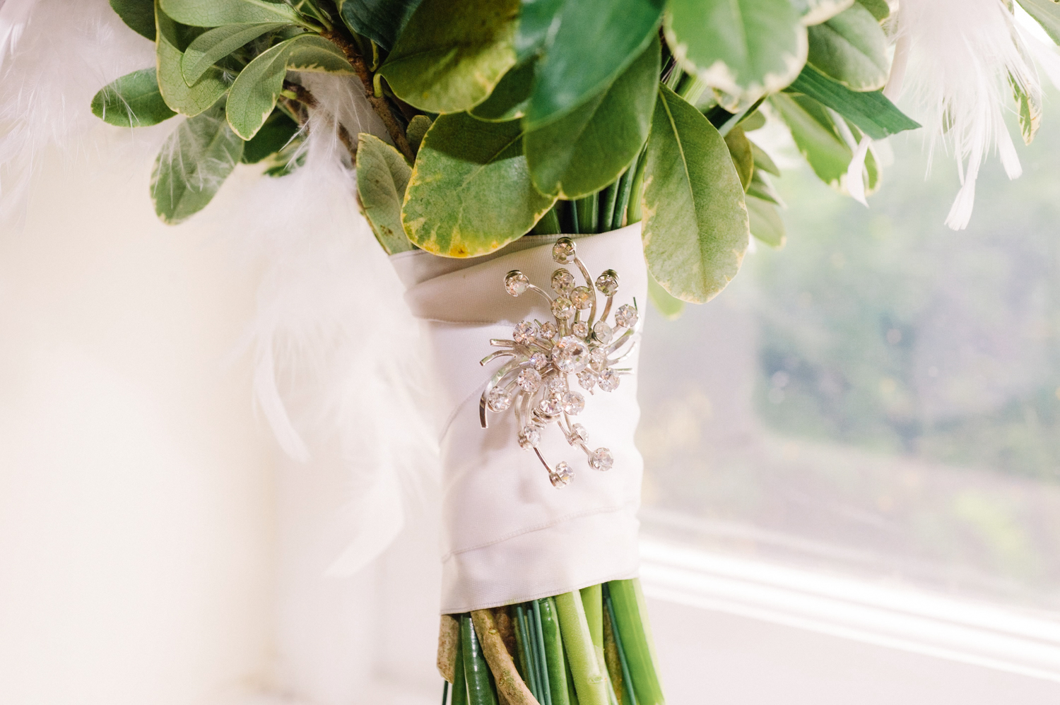 Honoring lost loved ones on your wedding day with heirloom brooches