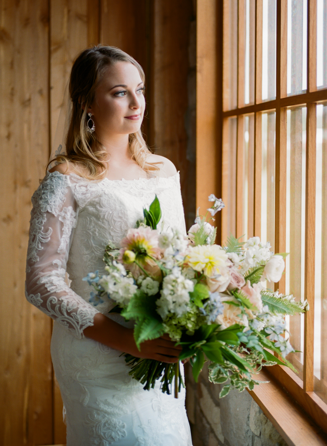 Bride in lace gown from Mimi's Bridal, at Mighty Oak Lodge, St. Louis Fine Art Film Wedding Photographer Erica Robnett Photography