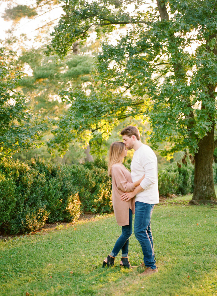 Sunset engagement session at Queeny Park; St. Louis fine art wedding photographer Erica Robnett Photography
