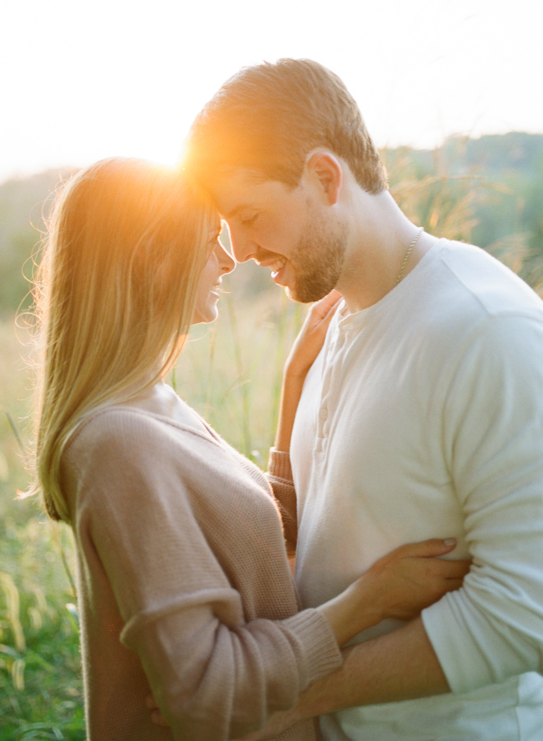 Sunset engagement session at Queeny Park; St. Louis fine art wedding photographer Erica Robnett Photography
