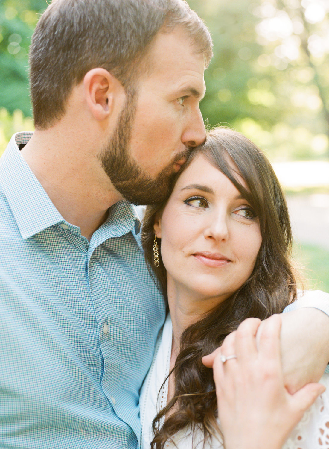 St. Louis engagement photography at Lafayette Park; Erica Robnett Photography