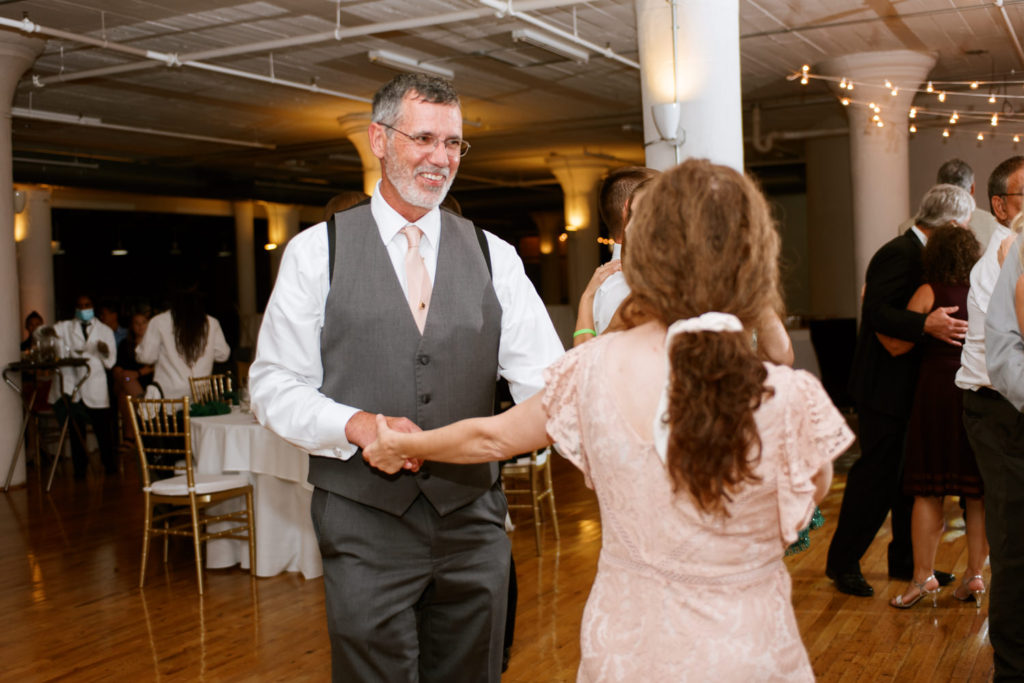 St. Louis wedding venue Windows on Washington