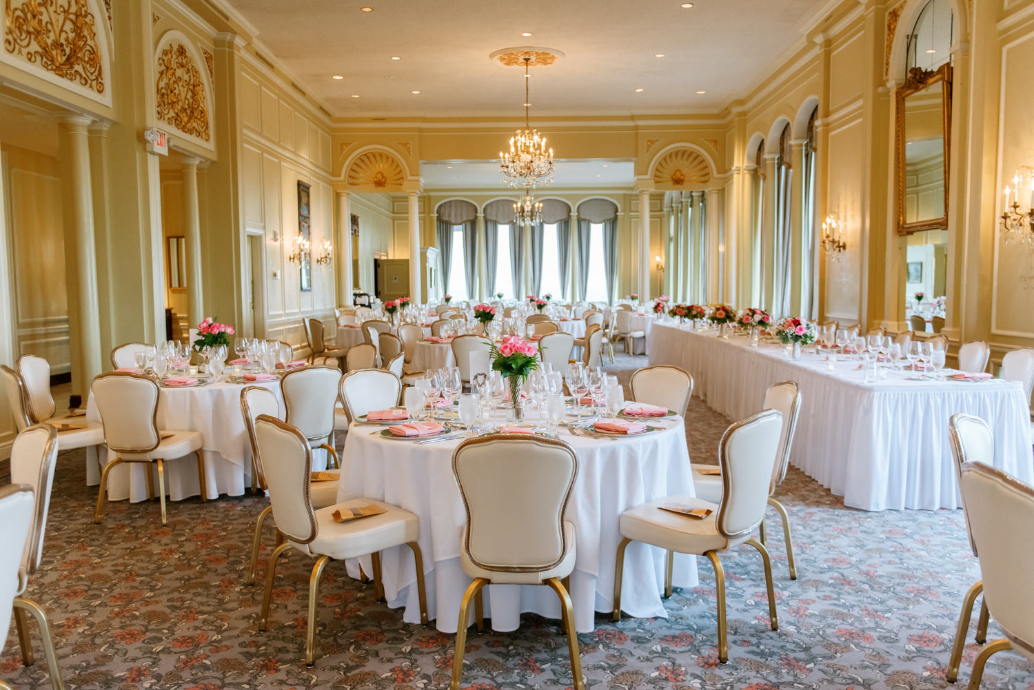 St. Louis wedding photographer; St. Louis wedding venue St. Louis Club